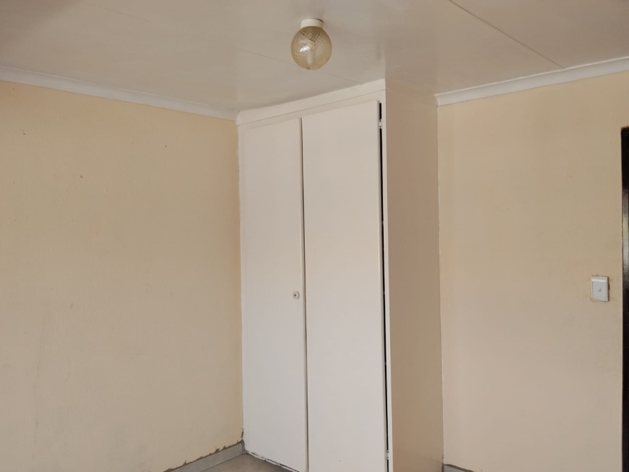 To Let 3 Bedroom Property for Rent in Geelhoutpark North West